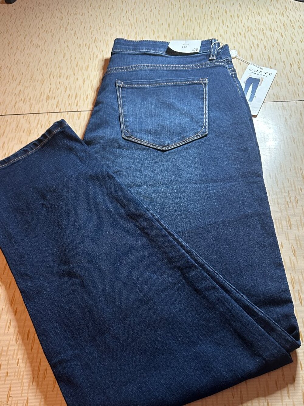 Women's Curve Appeal High Rise Straight Leg Jeans Size 10 NWT